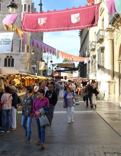 Inauguración del Mercado de las Tres Culturas de León | José Martín