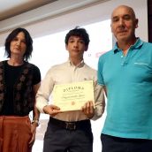 Acto de entrega de becas concedidas al alumnado participante en las estancias de investigación del programa ‘Científic@s en prácticas’ | Campillo / ICAL