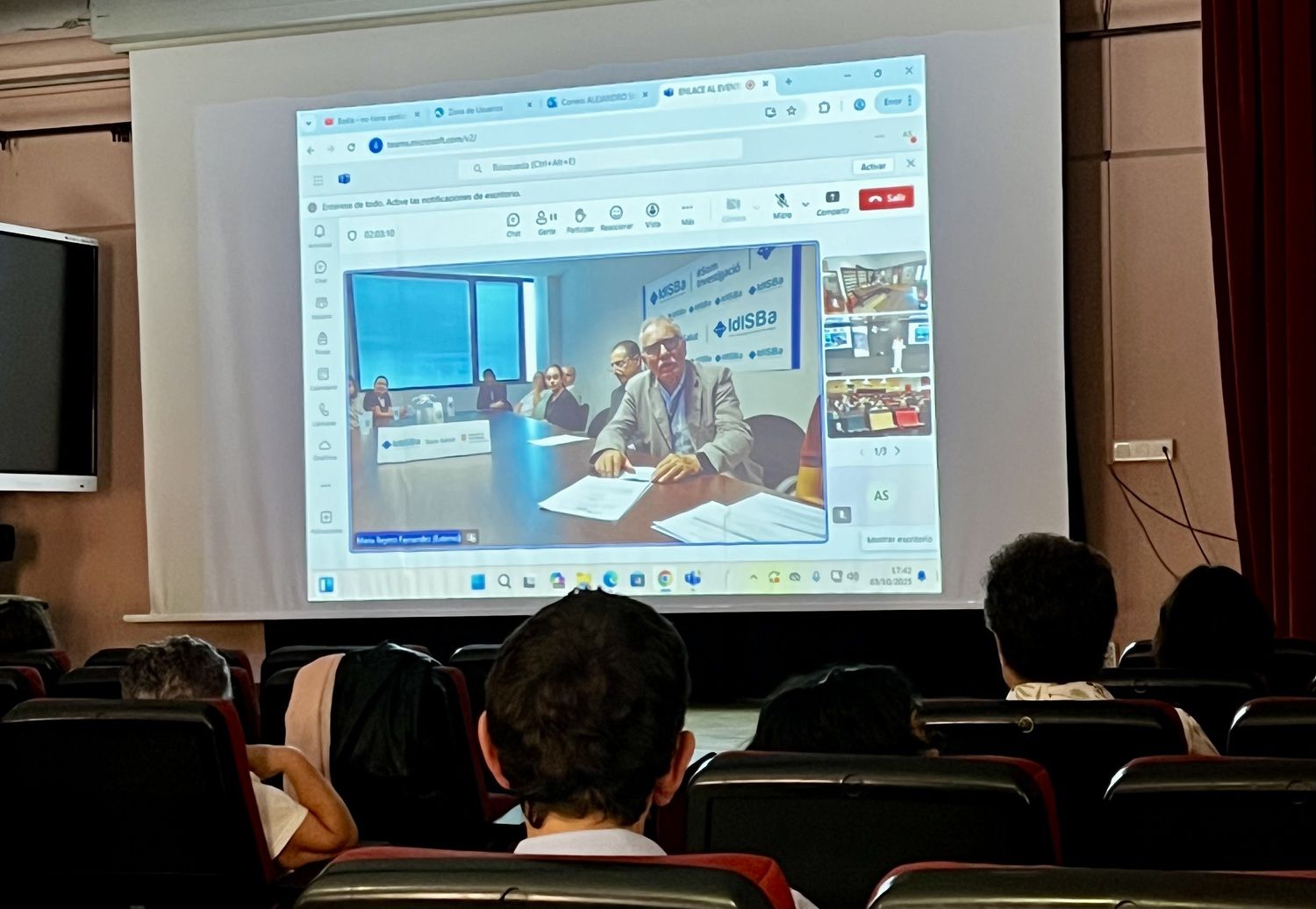 Acto de entrega de becas concedidas al alumnado participante en las estancias de investigación del programa ‘Científic@s en prácticas’ | Campillo / ICAL