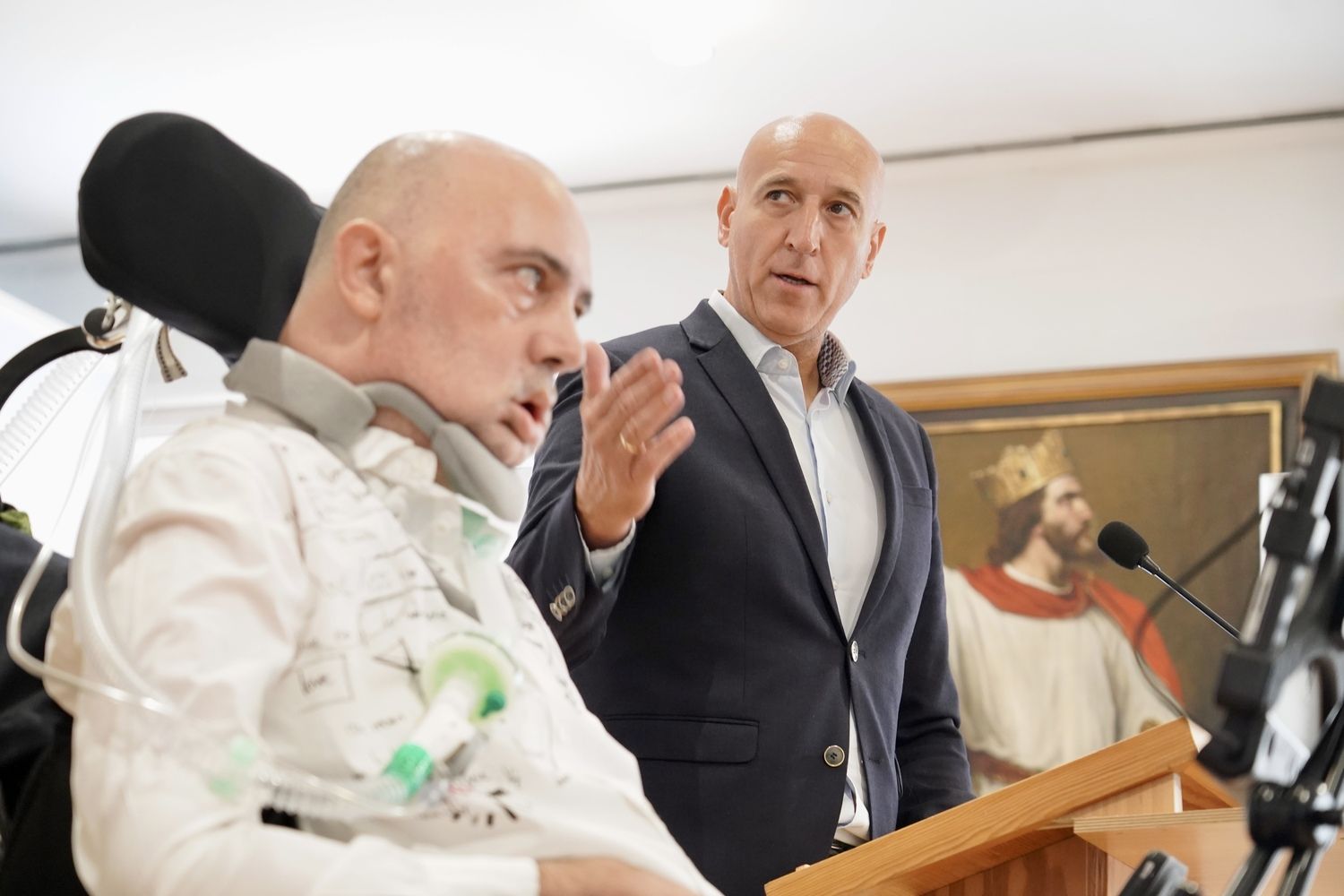 Presentación de los resultados del proyecto benéfico ‘La abeja que enfermó de ELA’ | Campillo / ICAL