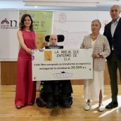 Presentación de los resultados del proyecto benéfico ‘La abeja que enfermó de ELA’ | Campillo / ICAL