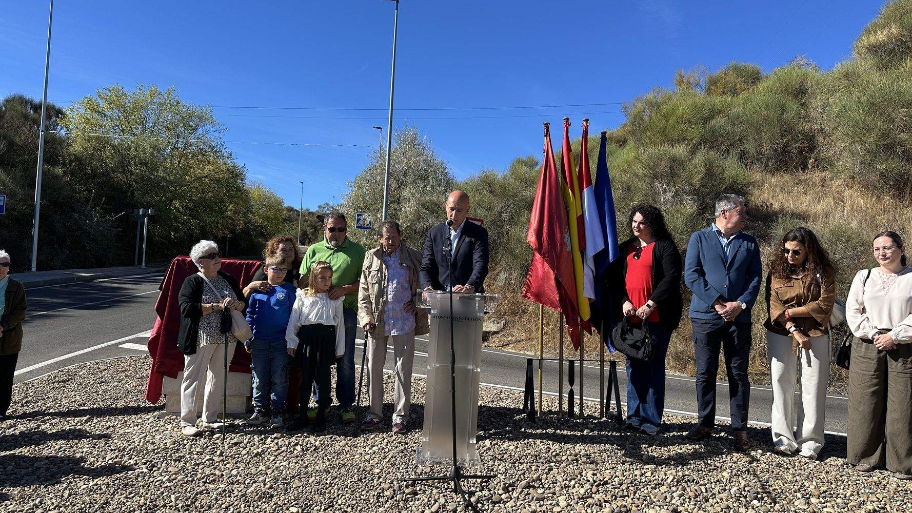 Glorieta Bernardo Oteruelo 41025 (8)