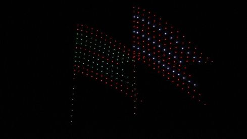 Tecnología y tradición se unen para iluminar la noche previa a San Froilán en León | José Martín