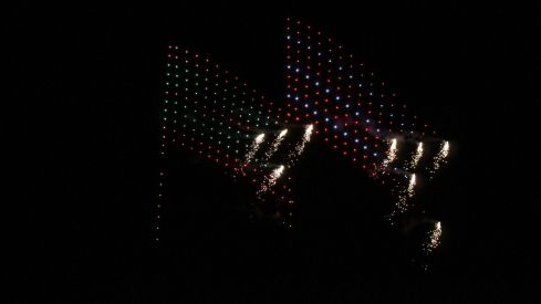 Tecnología y tradición se unen para iluminar la noche previa a San Froilán en León | José Martín