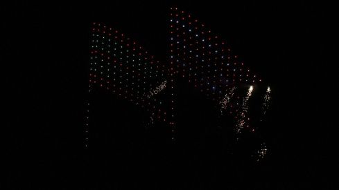 Tecnología y tradición se unen para iluminar la noche previa a San Froilán en León | José Martín