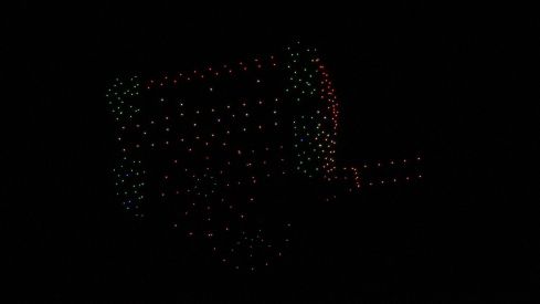 Tecnología y tradición se unen para iluminar la noche previa a San Froilán en León | José Martín