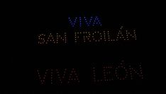 Tecnología y tradición se unen para iluminar la noche previa a San Froilán en León | José Martín
