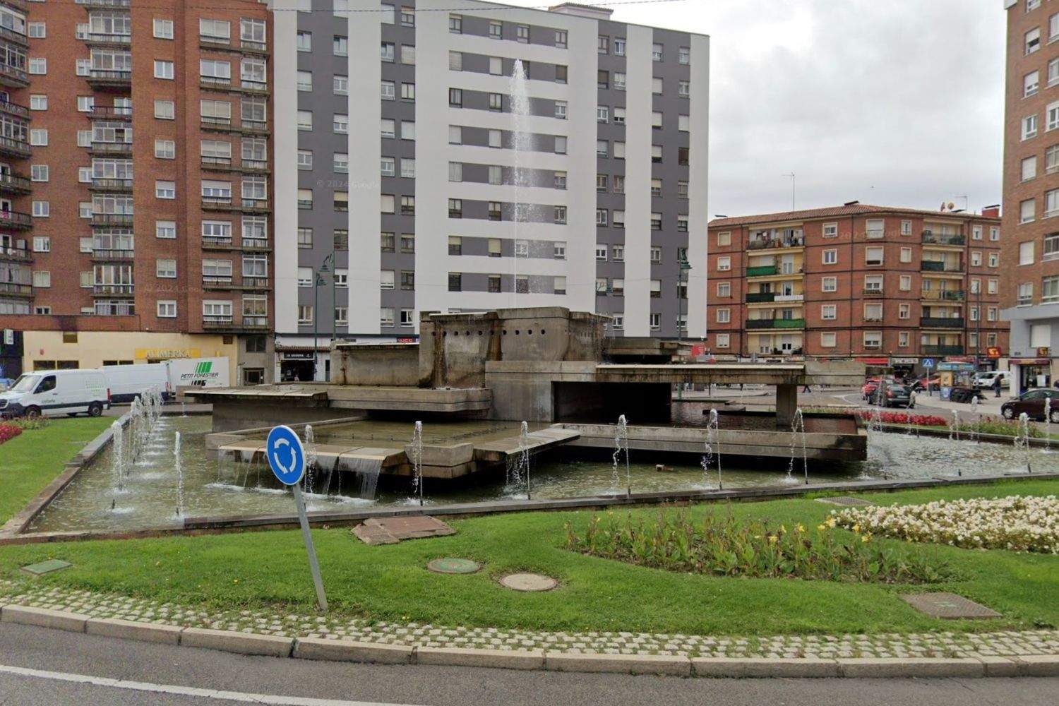 Fuente de la Glorieta Carlos Pinilla de León