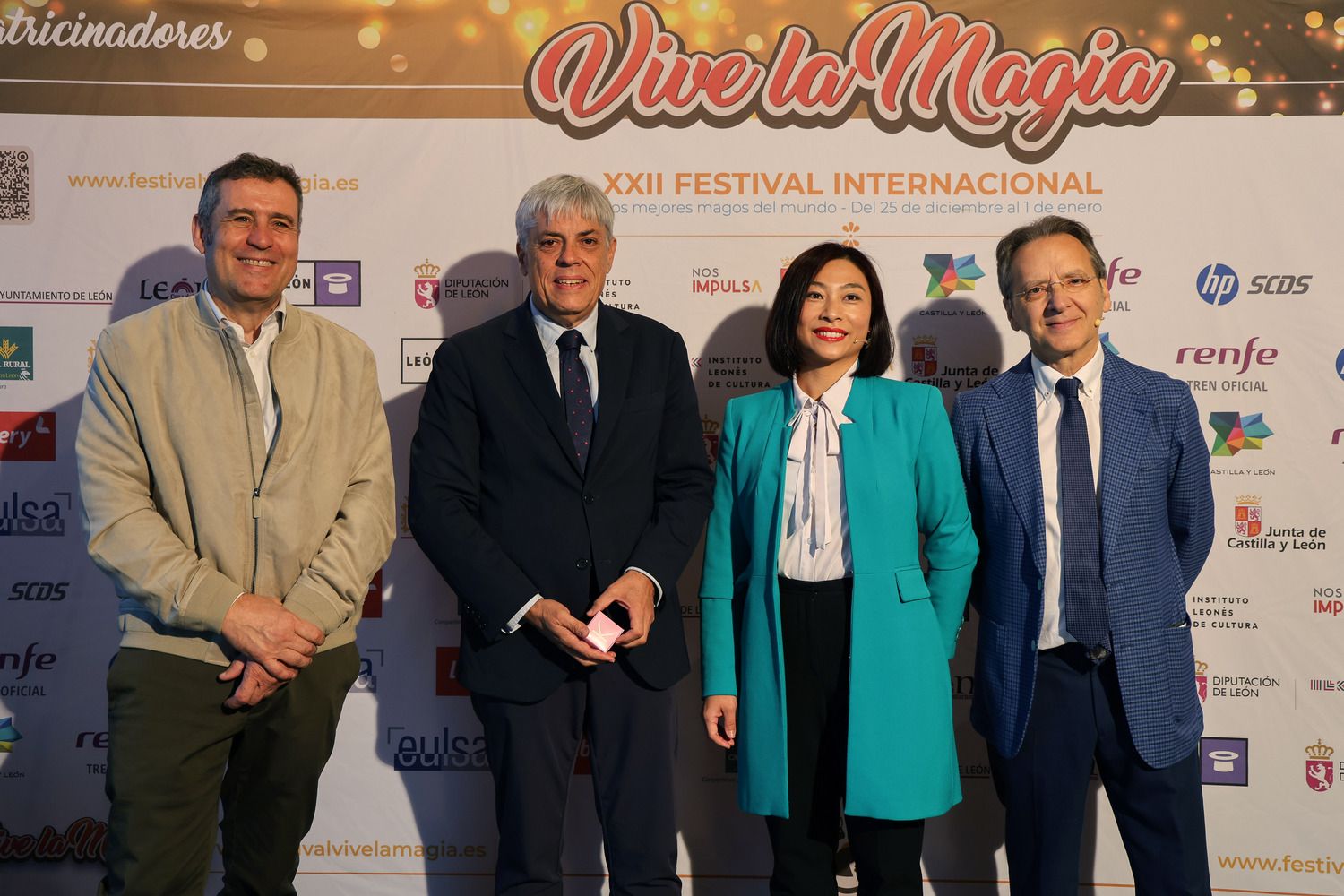 Presentación de la XXII edición del Festival Internacional León Vive la Magia 2025 | Campillo / ICAL