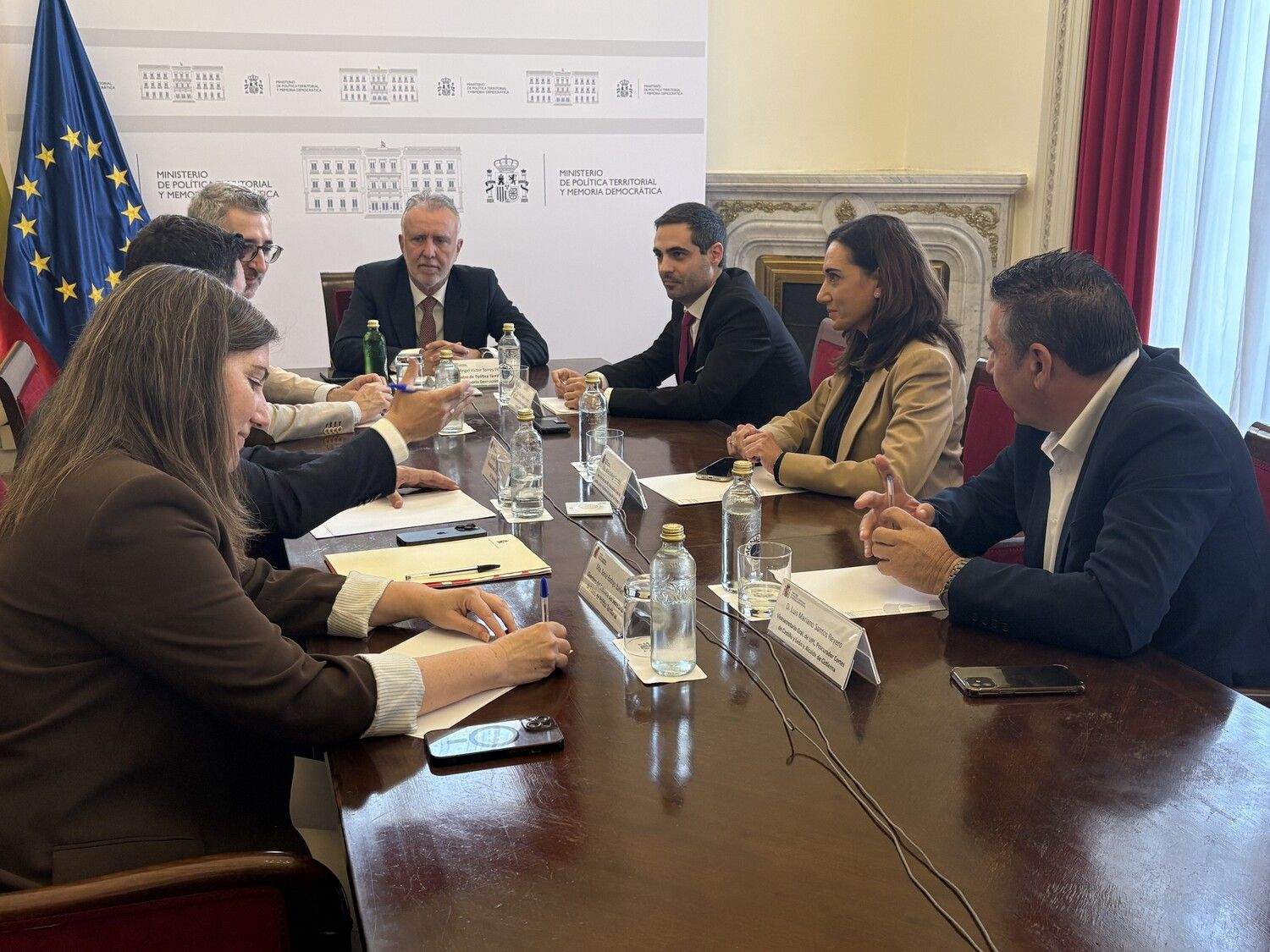 Reunión de UPL con el ministro de Ministerio de Política Territorial y Memoria Democrática, Ángel Víctor Torres