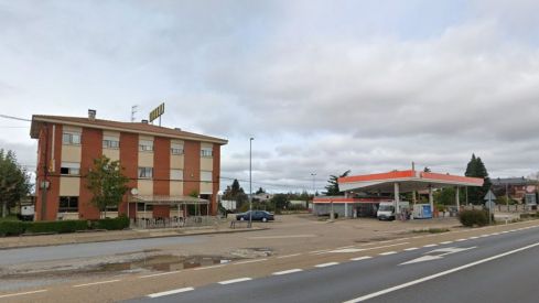 Al menos un herido y un carril cortado tras un accidente en la N-120 en Villadangos del Páramo