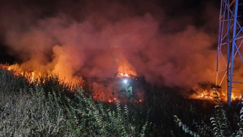 Sofocados dos incendios en Otero de Valdetuéjar y Grajal de Ribera (León)