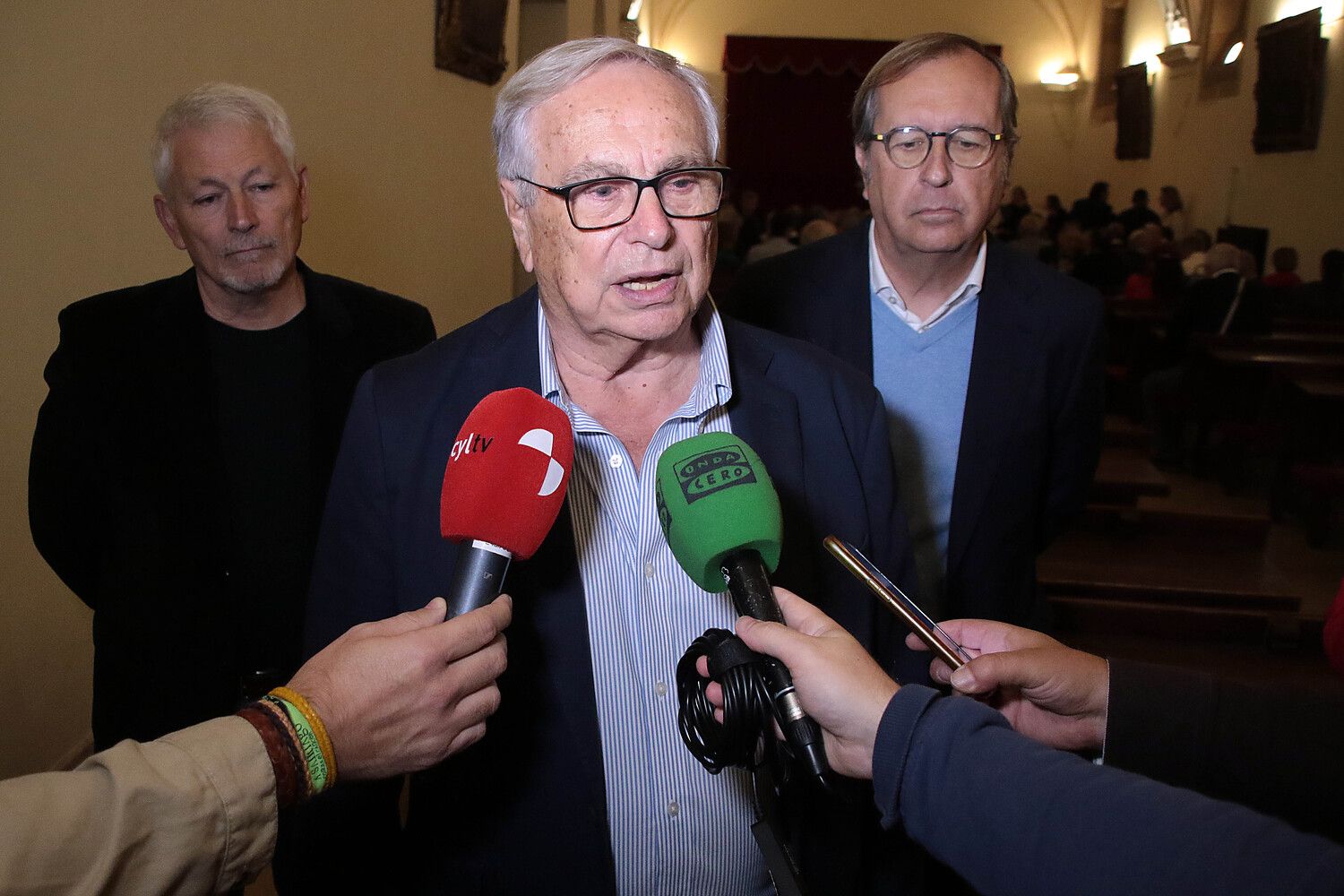 La Asociación de Amigos del Camino de Künig entrega el Premio Hermann Künig de la Hospitalidad a la organización Hospitaleros Voluntarios | Peio García / ICAL La Asociación de Amigos del Camino de Künig entrega el Premio Hermann Künig de la Hospitalidad a la organización Hospitaleros Voluntarios | Peio García / ICAL