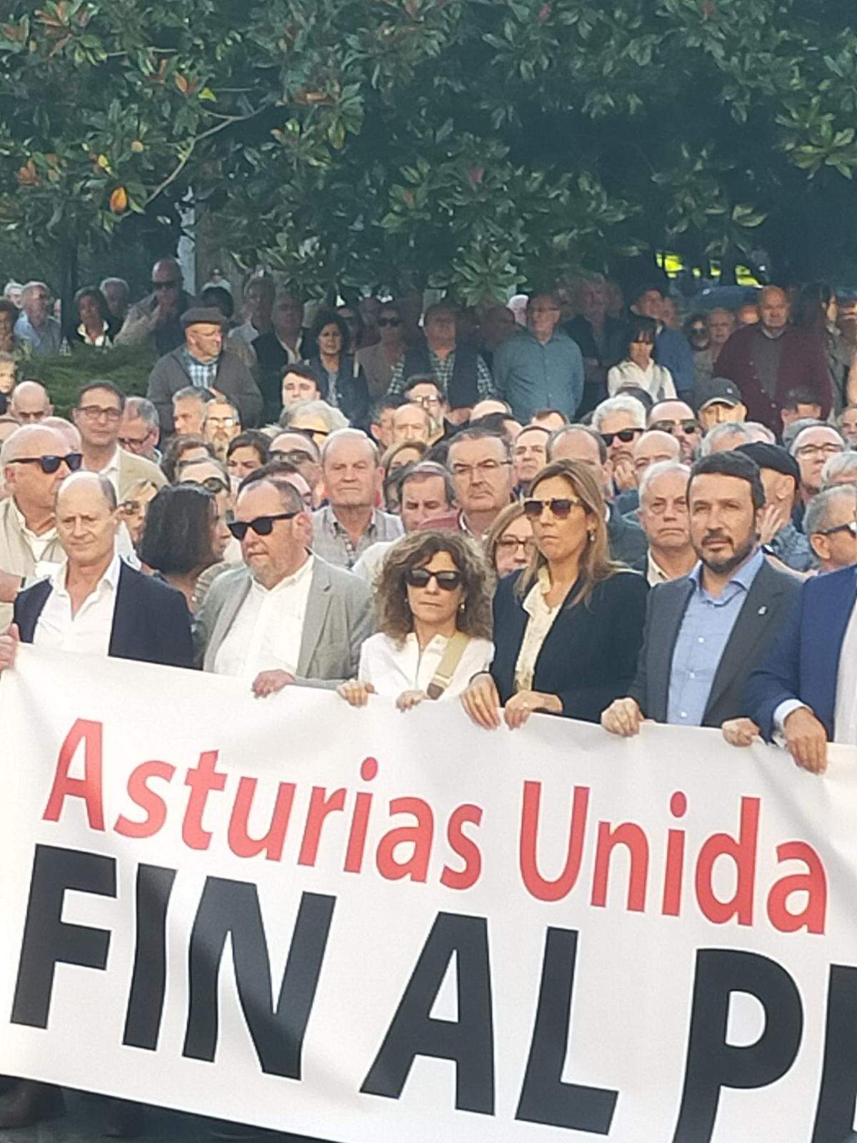 Roberto Aller en Oviedo por la supresión AP66 1
