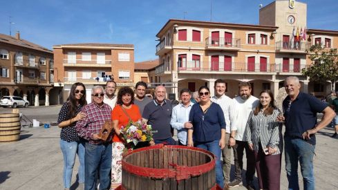 Valencia de Don Juan celebra su primera Fiesta de la Vendimia y homenajea al enólogo Francis Giganto  