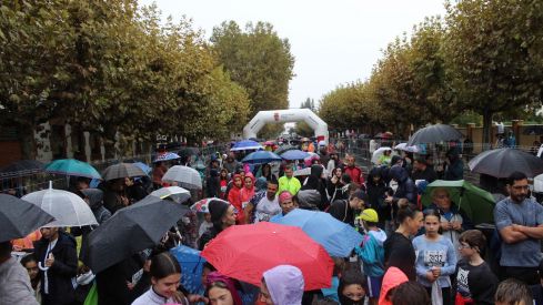La lluvia protagoniza los 10KM 'León, Cuna del Parlamentarismo' | José Martín
