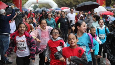 La lluvia protagoniza los 10KM 'León, Cuna del Parlamentarismo' | José Martín