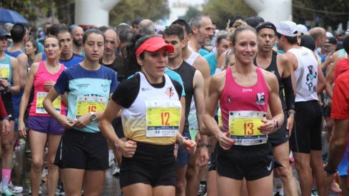 La lluvia protagoniza los 10KM 'León, Cuna del Parlamentarismo' | José Martín