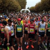 La lluvia protagoniza los 10KM 'León, Cuna del Parlamentarismo' | Peio García / ICAL