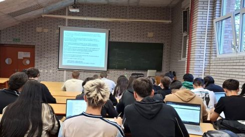 La ULE contribuye a una investigación que muestra la disposición de los jóvenes para la planificación financiera