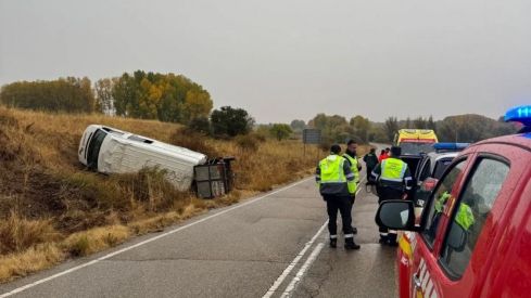Imagen de archivo de un accidente en el que intervinieron los bomberos de la Diputación de León | Diputación de León