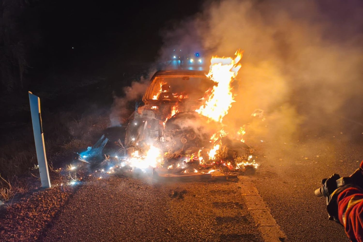 Calcinado un coche mientras circulaba la A-231 a la altura de Sahagún