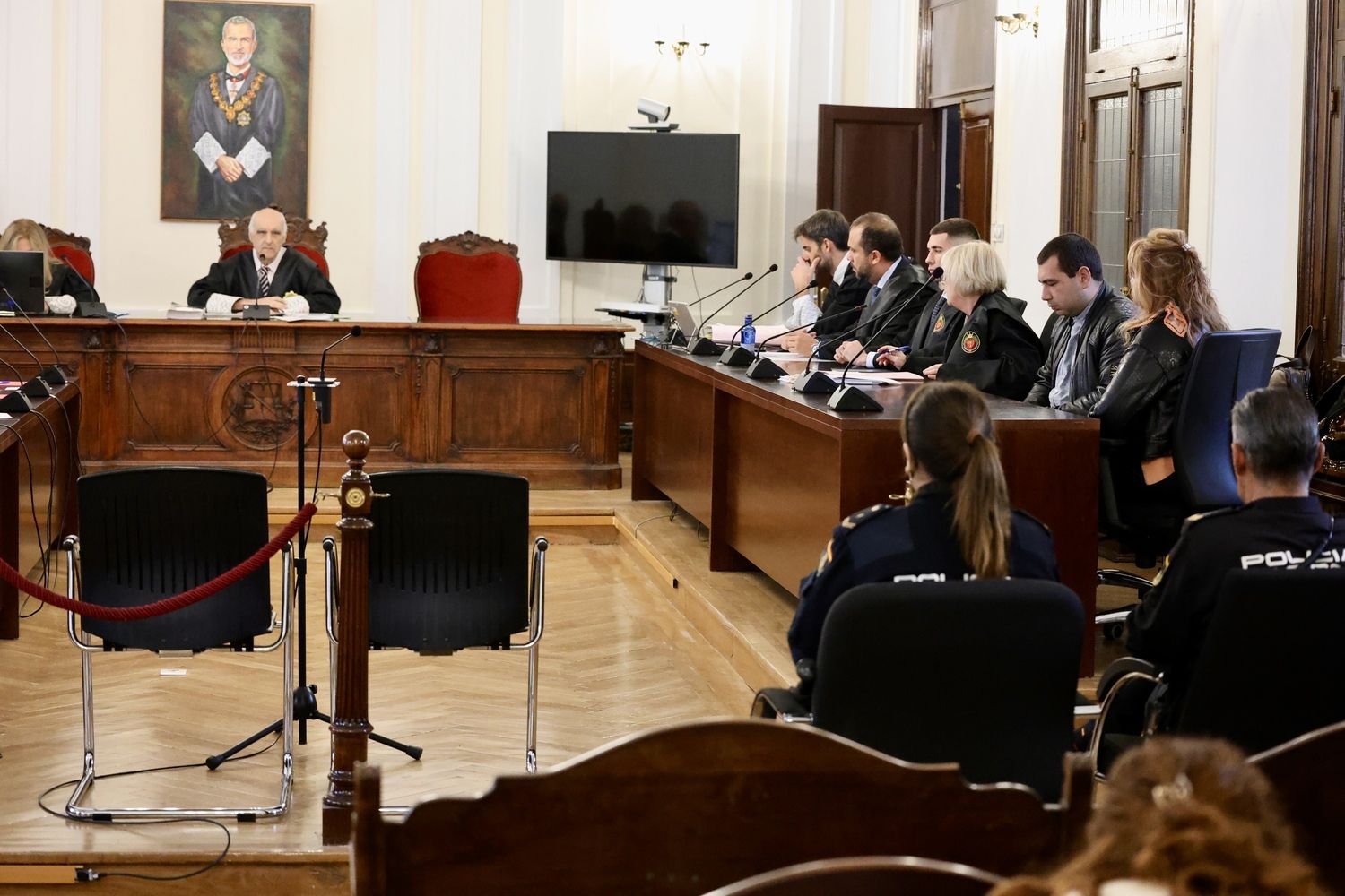 Primera sesión del juicio contra A.R.T.S., acusado de los delitos de asesinato y amenazas en el ámbito familiar por presuntamente haber matado a su madre durante la navidad de 2022 | Campillo / ICAL