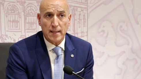 Presentación de una actividad de la Cofradía de Nuestra Señora de las Angustias y Soledad de León | Campillo / ICAL