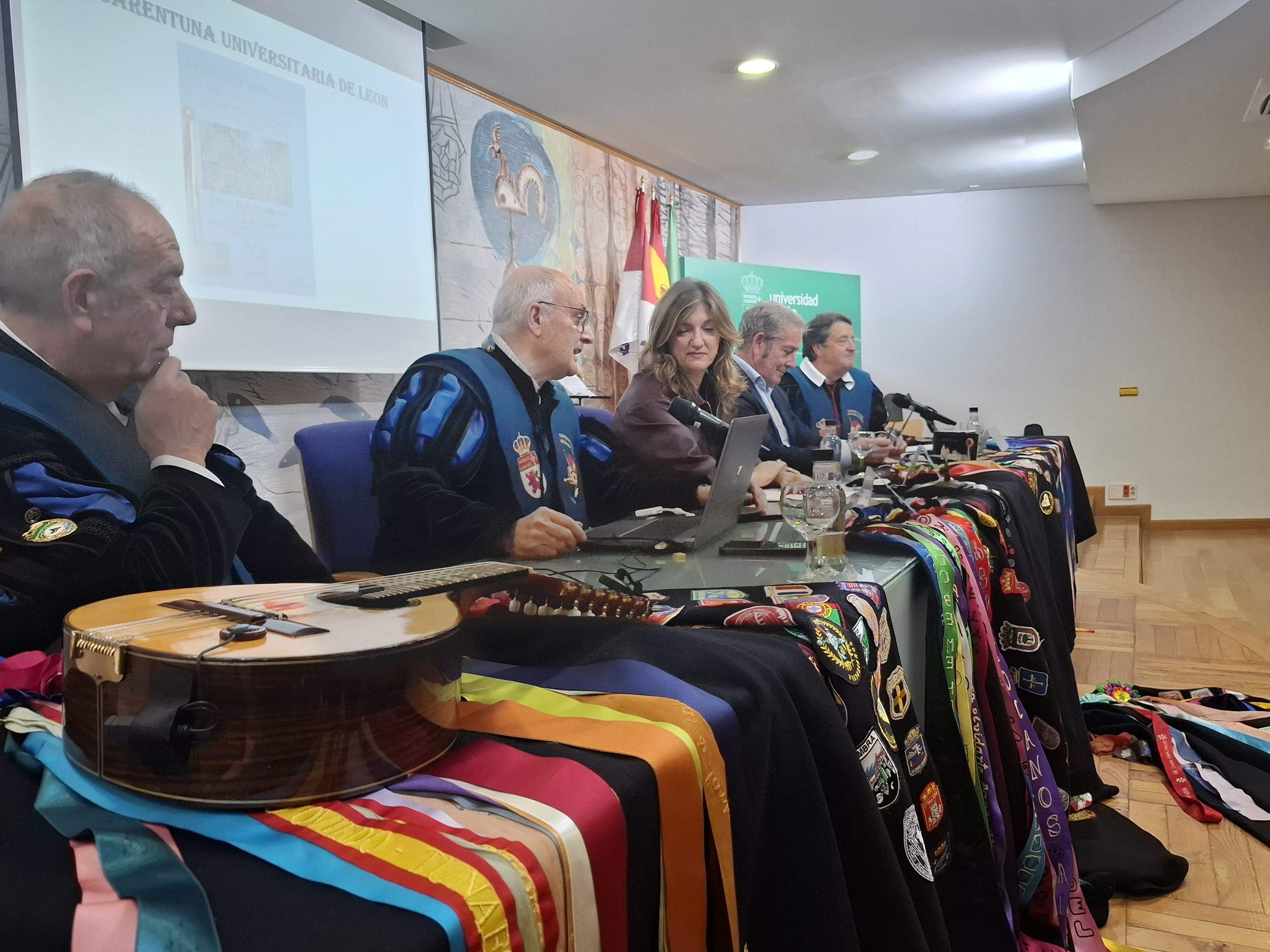 Cuarentuna Universidad de León