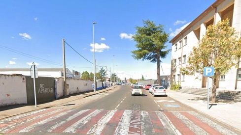 Atropellan a una madre y a su hijo frente al colegio de los Agustinos de León