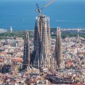 El Museo Casa Botines otorga el III Premio León de Plata a la Sagrada Familia