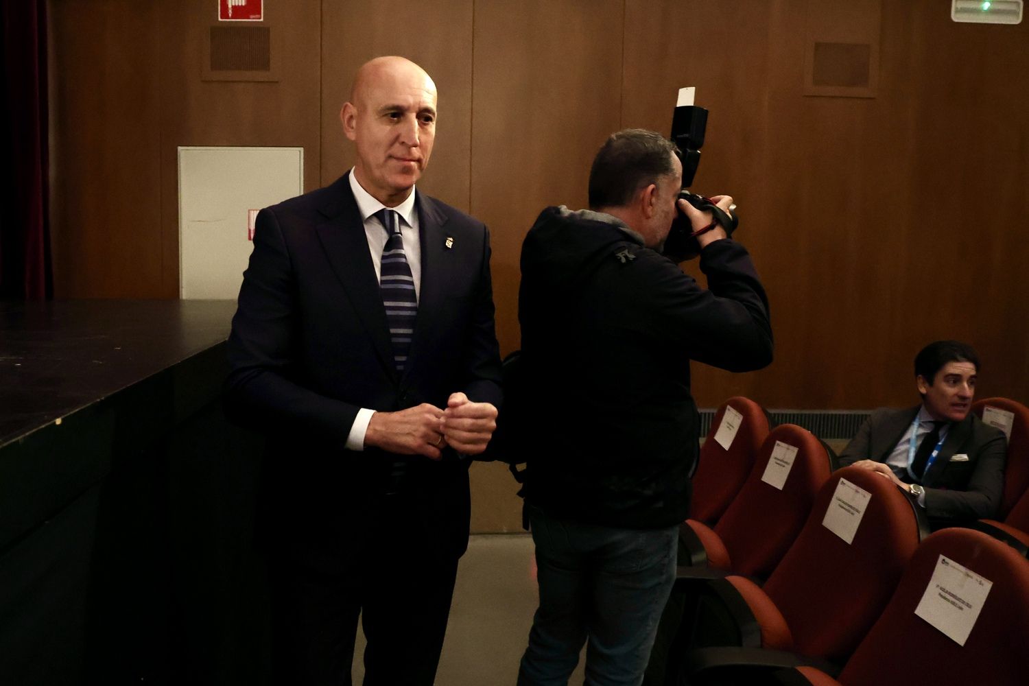 José Antonio Diez, alcalde de León, en la inauguración del IV E-Commerce Tour | Campillo / ICAL José Antonio Diez, alcalde de León, en la inauguración del IV E-Commerce Tour | Campillo / ICAL