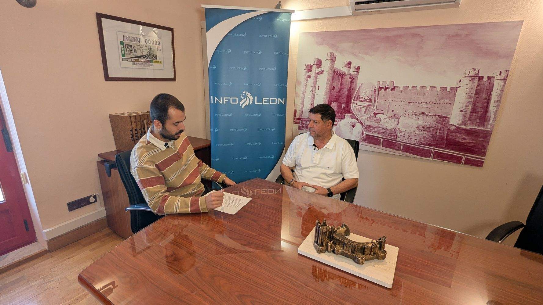 Entrevista a José Jiménez, alcalde de Valencia de Don Juan Entrevista a José Jiménez, alcalde de Valencia de Don Juan