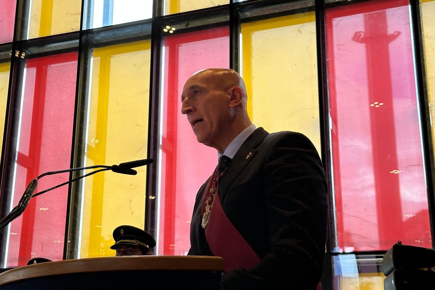 Diez advierte que no va a permitir "bajo ningún concepto” que “no se respete” el deseo de la autonomía leonesa