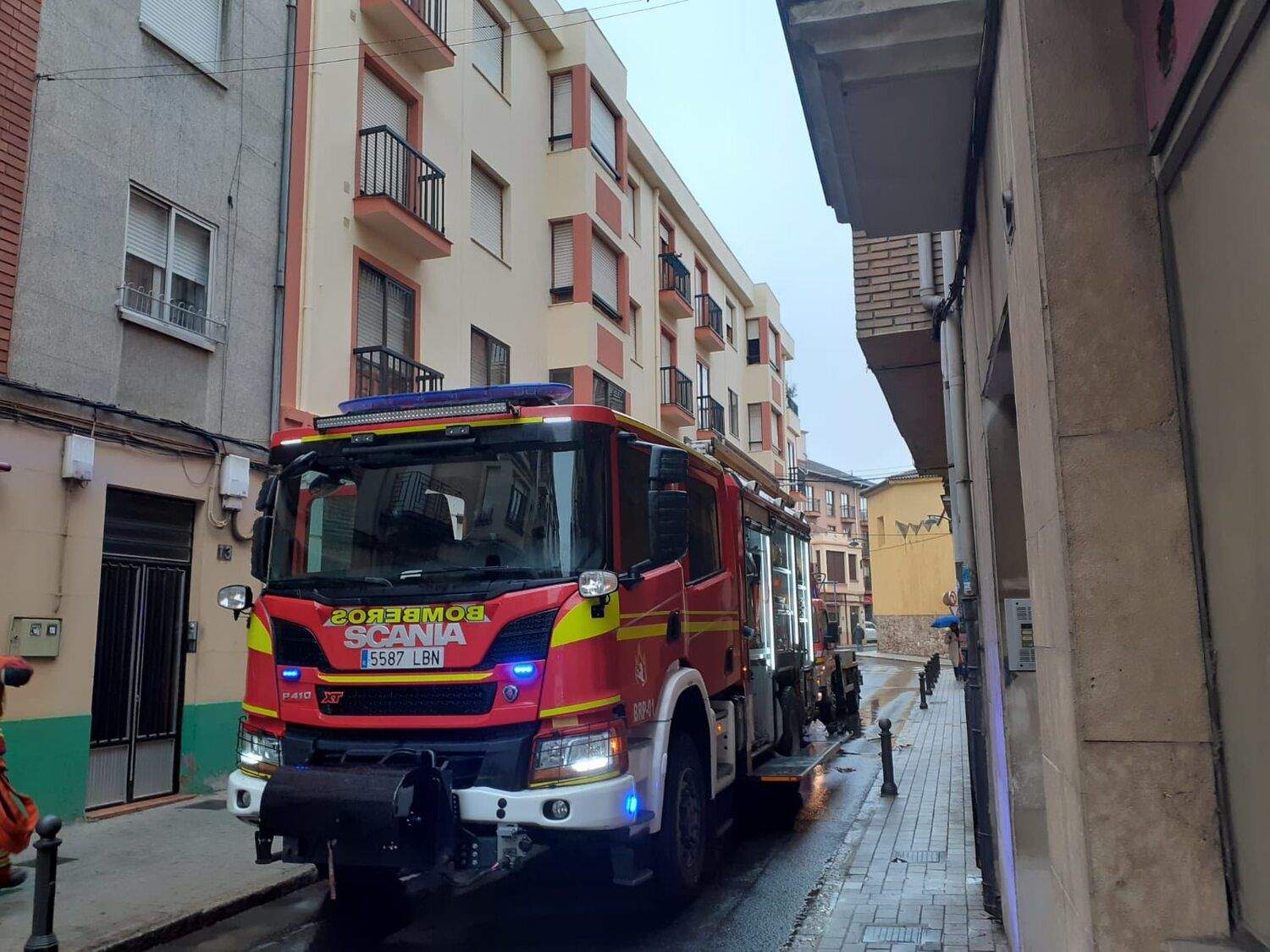 Intervención de los bomberos de la Diputación en el incendio de la vivienda en Astorga | Diputacion de León