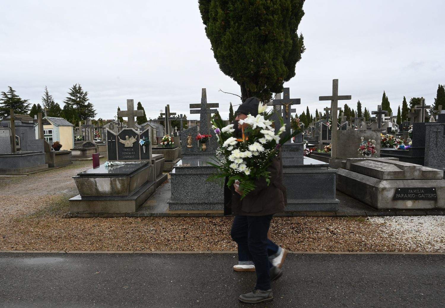 Cementerio de León durante el Día de Todos los Santos