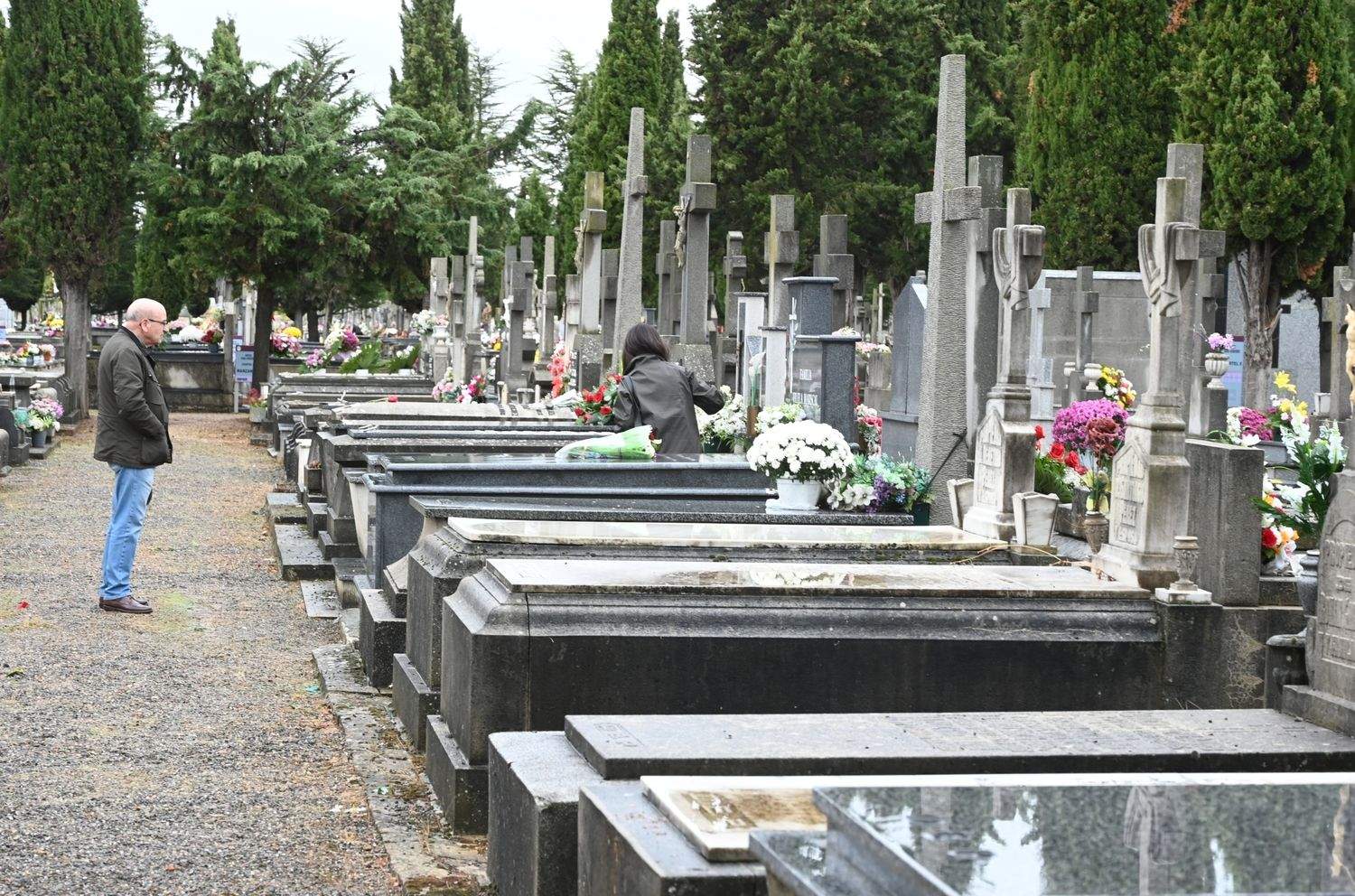 Cementerio de León durante el Día de Todos los Santos