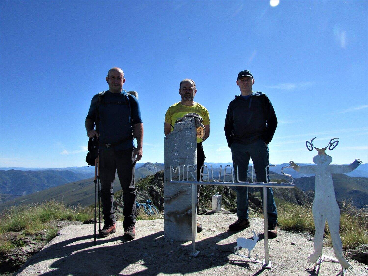Un montañero leonés culmina el primer recorrido por la Cordillera Cantábrica de extremo a extremo | ICAL Un montañero leonés culmina el primer recorrido por la Cordillera Cantábrica de extremo a extremo | ICAL