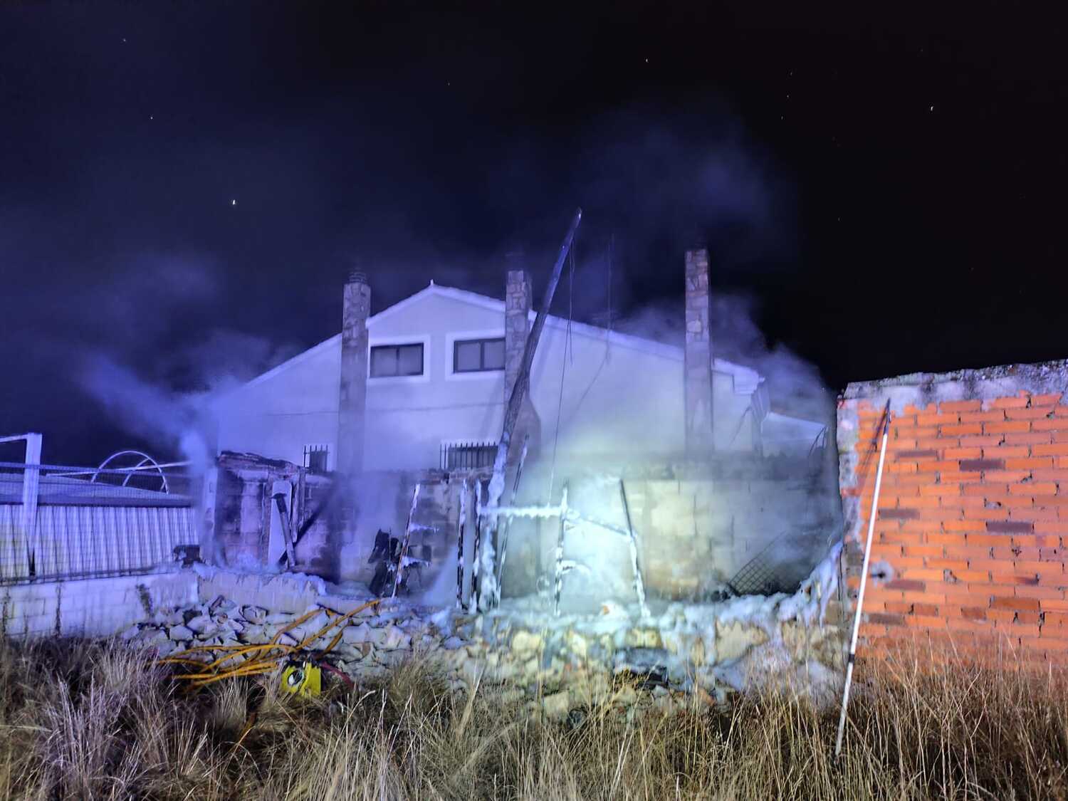 Sofocan un incendio en una vivienda de Astorga Sofocan un incendio en una vivienda de Astorga