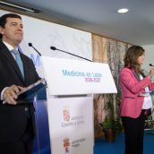  El presidente de la Junta de Castilla y León, Alfonso Fernández Mañueco, se reúne con la rectora de la Universidad de León, Nuria González | Peio García / ICAL