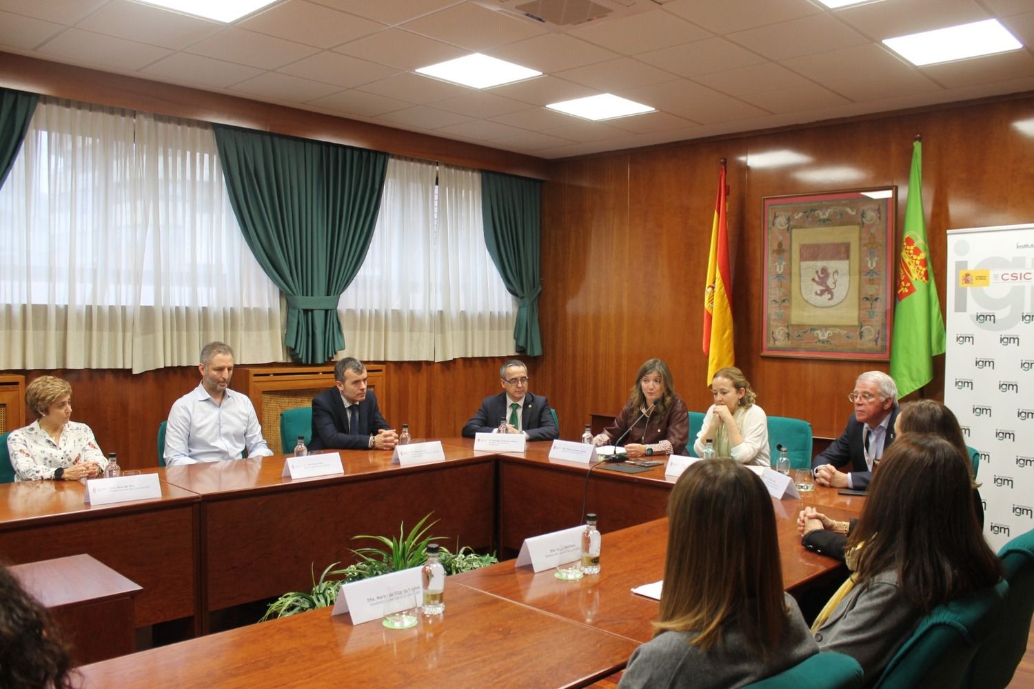  Firma del convenio entre la ULE y CSIC para el Instituto de Ganadería de Montaña