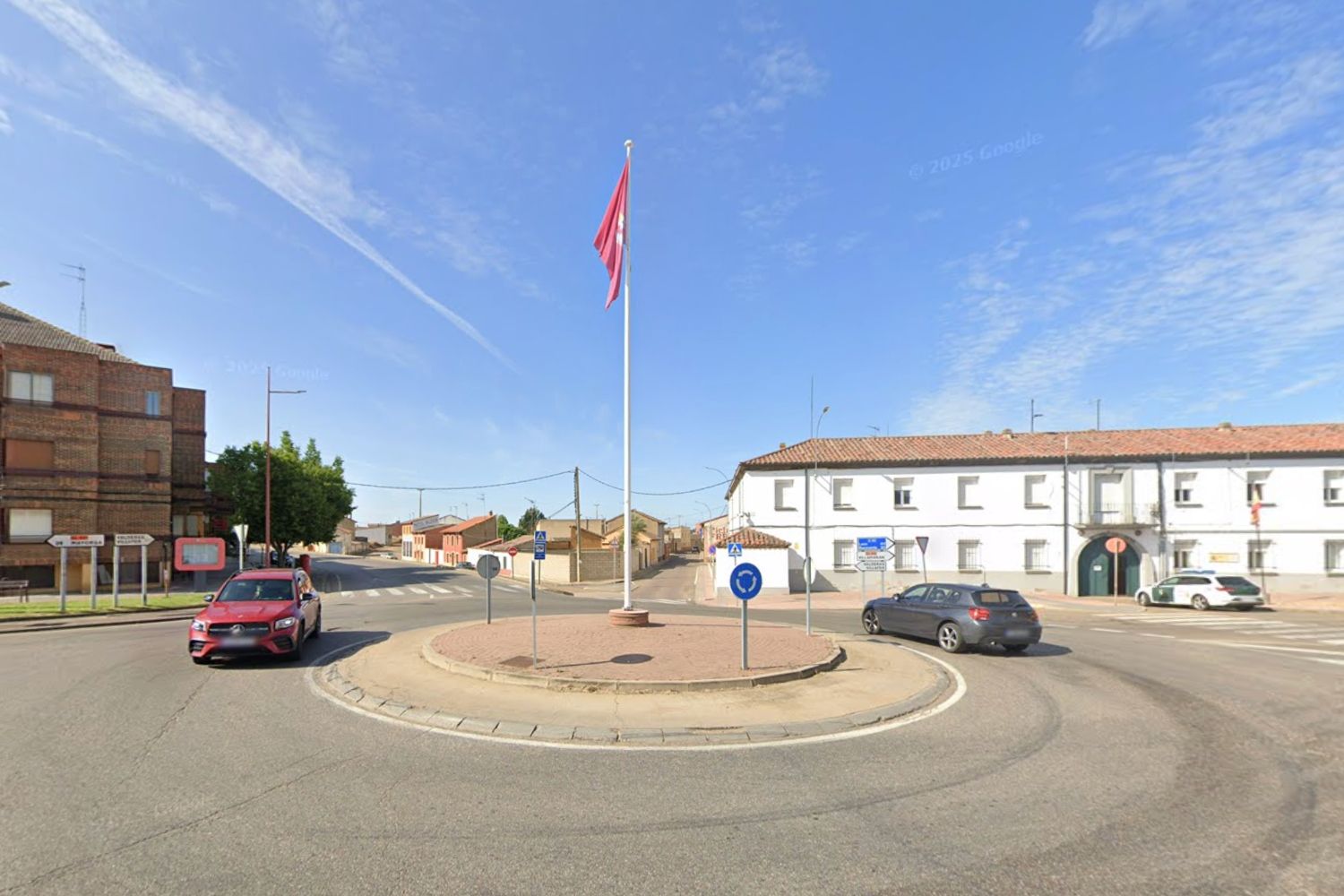 Cortes de tráfico en Valencia de Don Juan por el incio de las obras de remodelación de dos rotondas