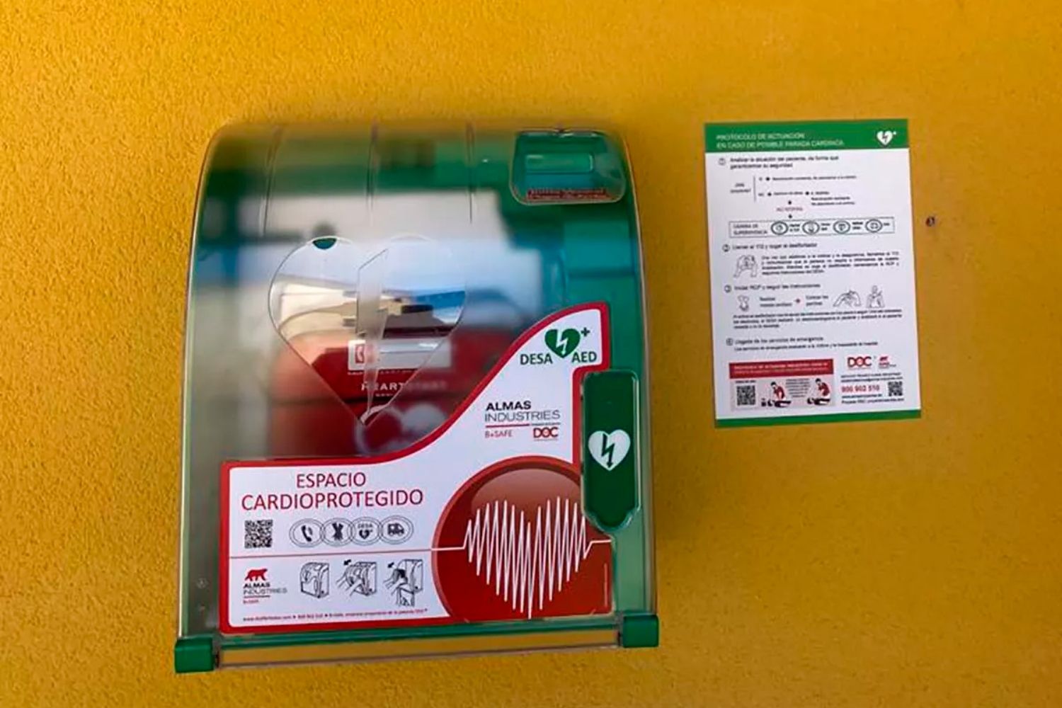 La Diputación de León entregará desfibriladores a 53 pueblos de la provincia