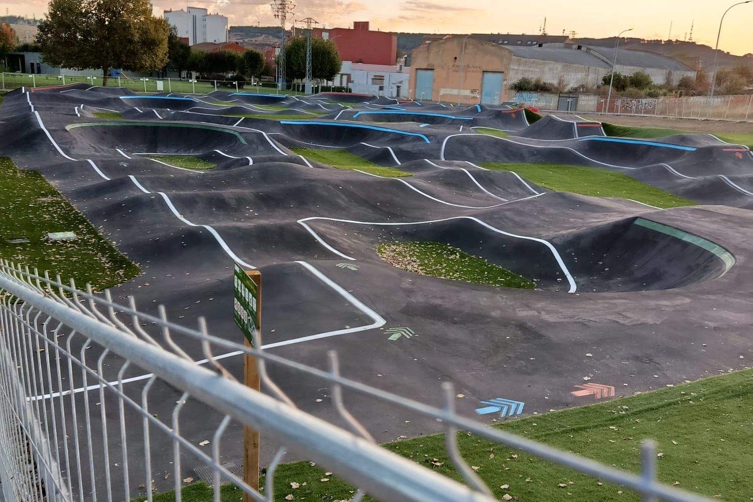 Cinco campeones de España inaugurarán en León una de las 5 mejores 'Pump Tracks' del país Cinco campeones de España inaugurarán en León una de las 5 mejores 'Pump Tracks' del país