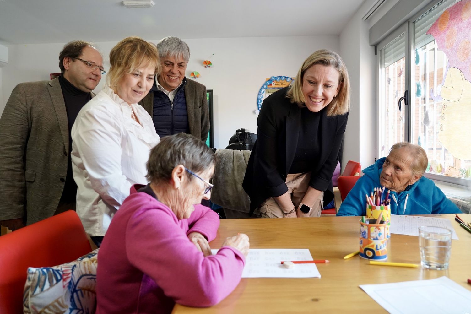 La vicepresidenta de la Junta visita las obras realizadas para la ampliación del Centro de Día AFA La Bañeza | Campillo / ICAL