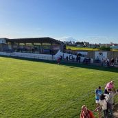 Deportes presupuesta 90.000 euros para modernizar el Estadio 'La Llanera' de La Bañeza