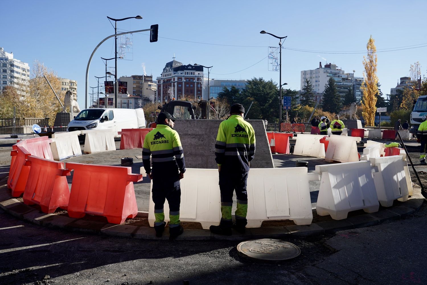 Obras de la nueva glorieta del Puente de los Leones de León | Campillo / ICAL