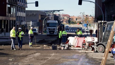 Obras de la nueva glorieta del Puente de los Leones de León | Campillo / ICAL