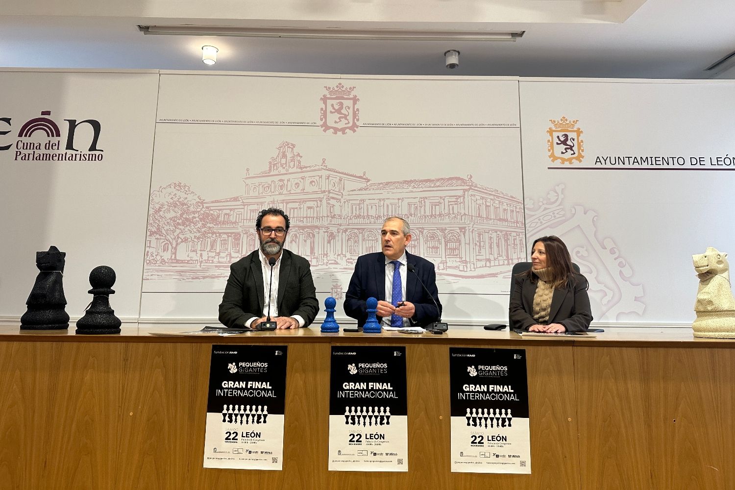 Pequeños gigantes (2) (1)