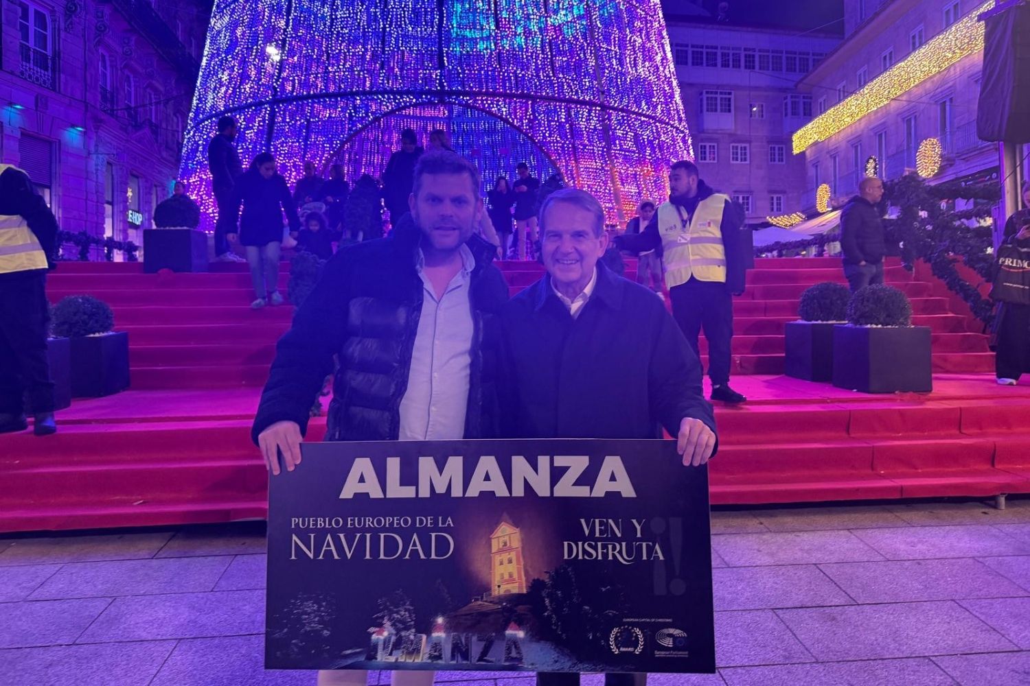 Almanza y Vigo se hermanan para potenciar sus respectivas navidades Almanza y Vigo se hermanan para potenciar sus respectivas navidades
